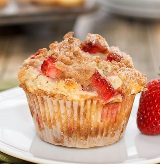 Strawberry Cheesecake Muffins-image