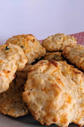 Cheesy Quick Biscuits Recipe