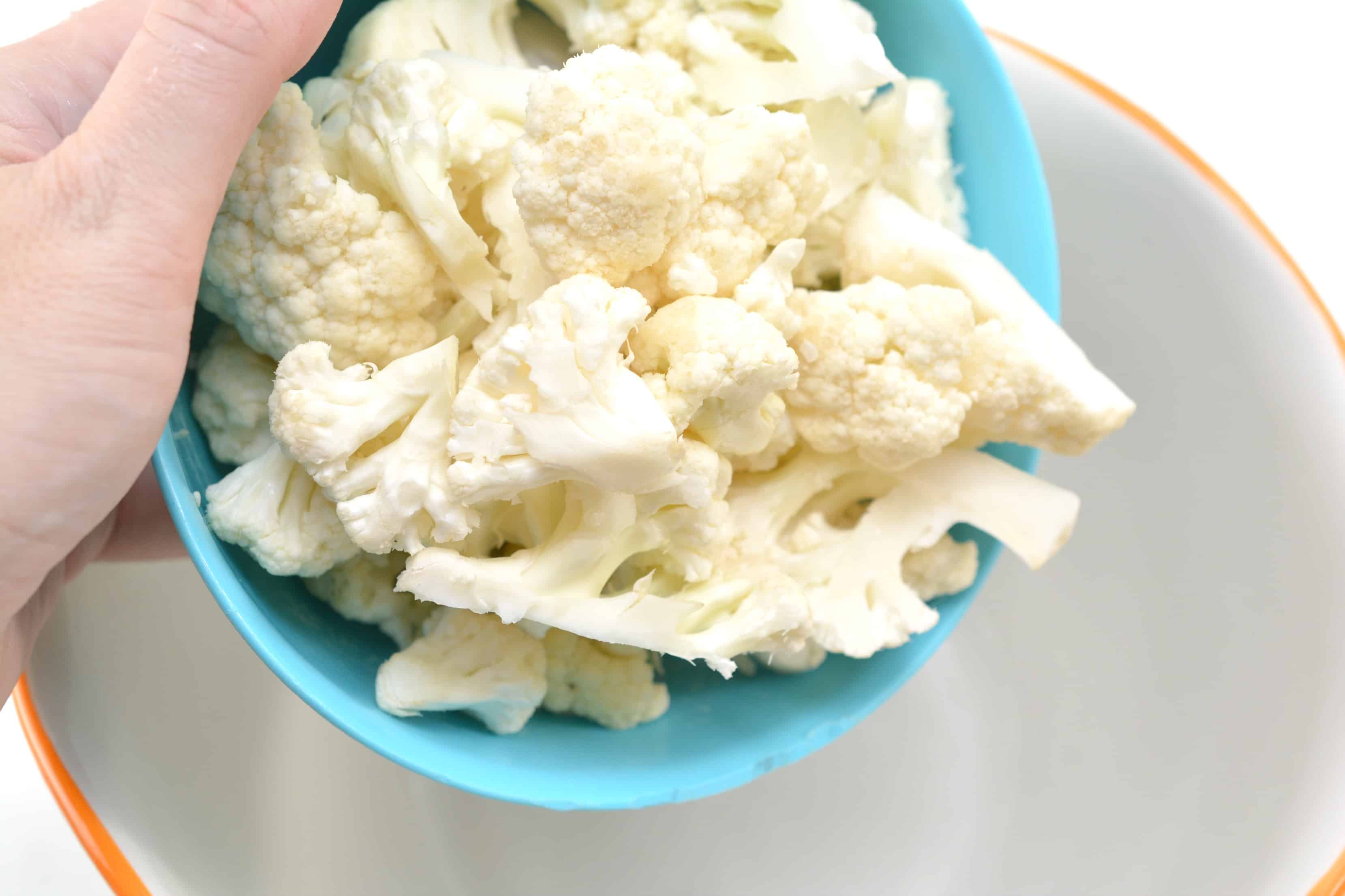 Add cauliflower to a bowl