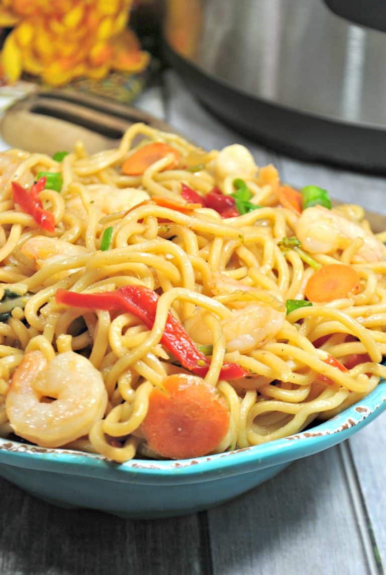 Instant Pot Shrimp Lo Mein - Easy Shrimp Lo Mein Recipe