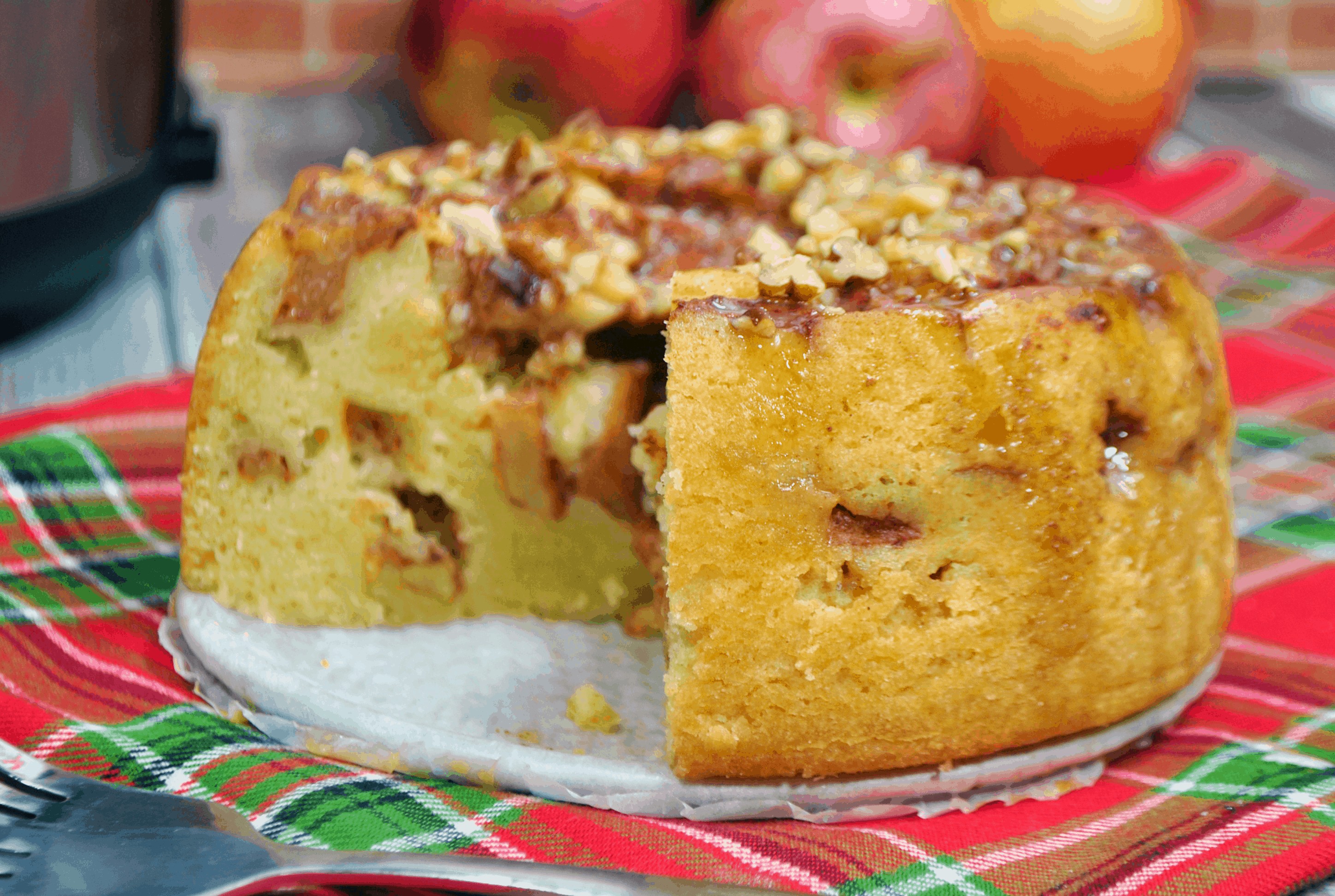 Delicious Instant Pot Apple Cake