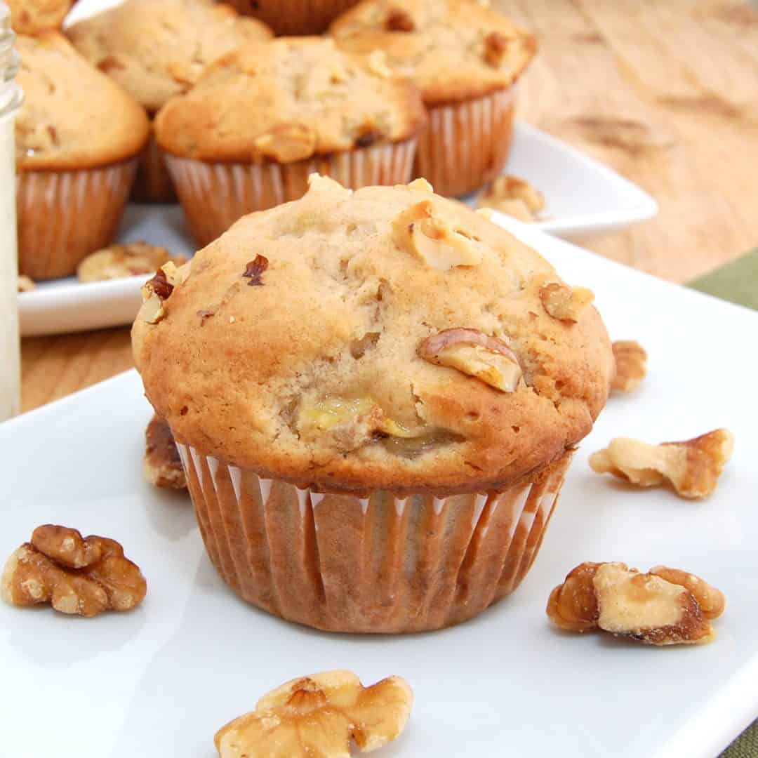 Moist Homemade Banana Walnut Muffins Recipe | Sweet Pea&amp;#39;s Kitchen