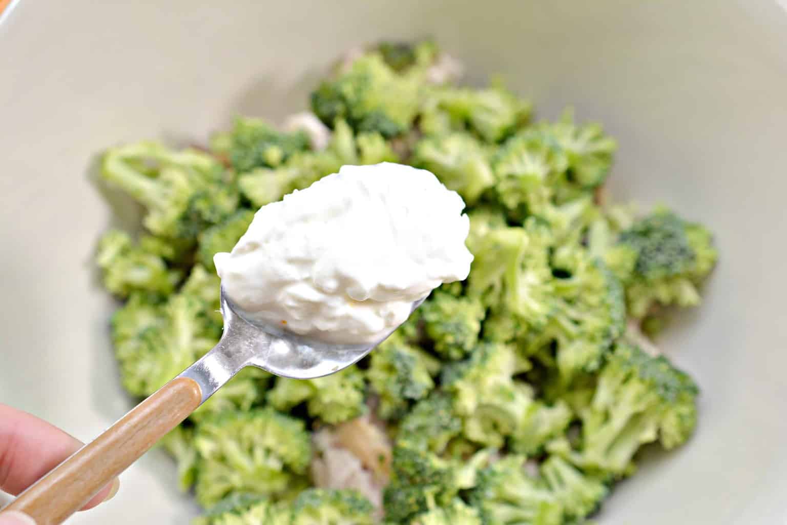 adding sour cream to broccoli