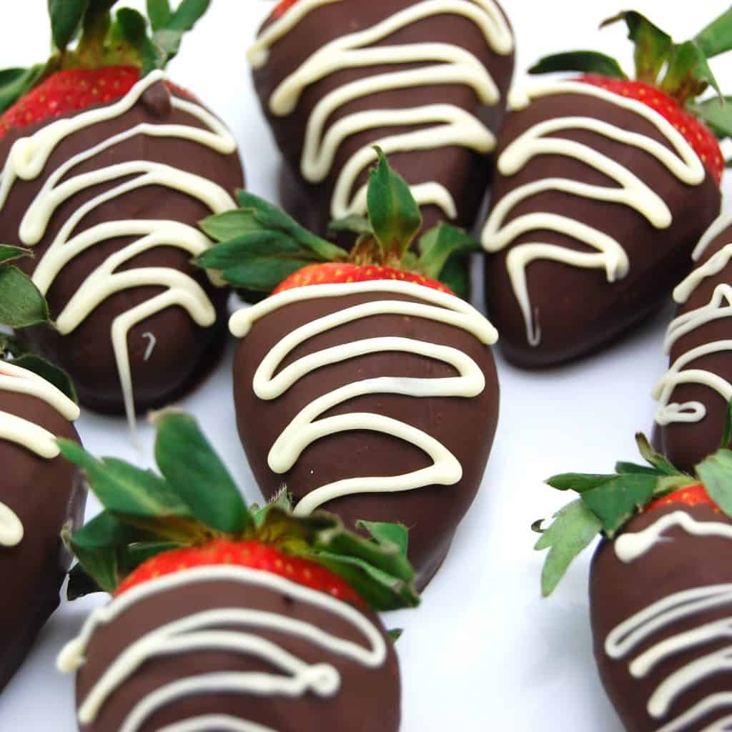 Chocolate Covered Strawberries - Sweet Pea's Kitchen