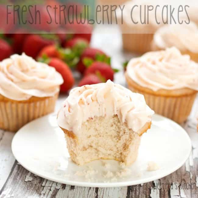 strawberry cucpakes