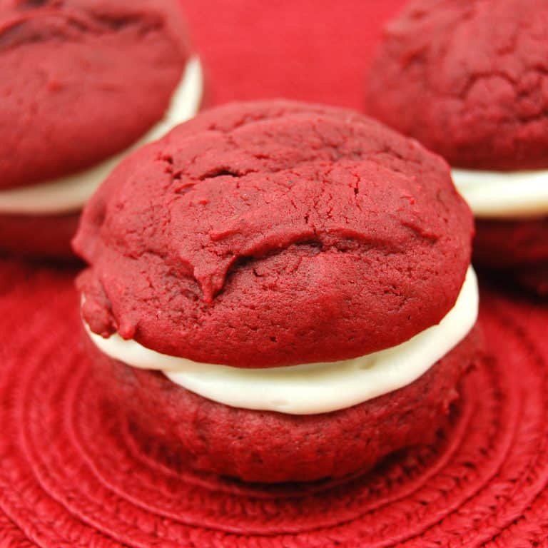 Best Easy Red Velvet Whoopie Pies Recipe 