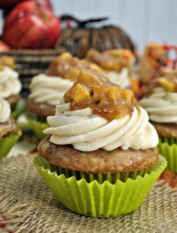 Apple Cupcakes with Apple Pie Topping
