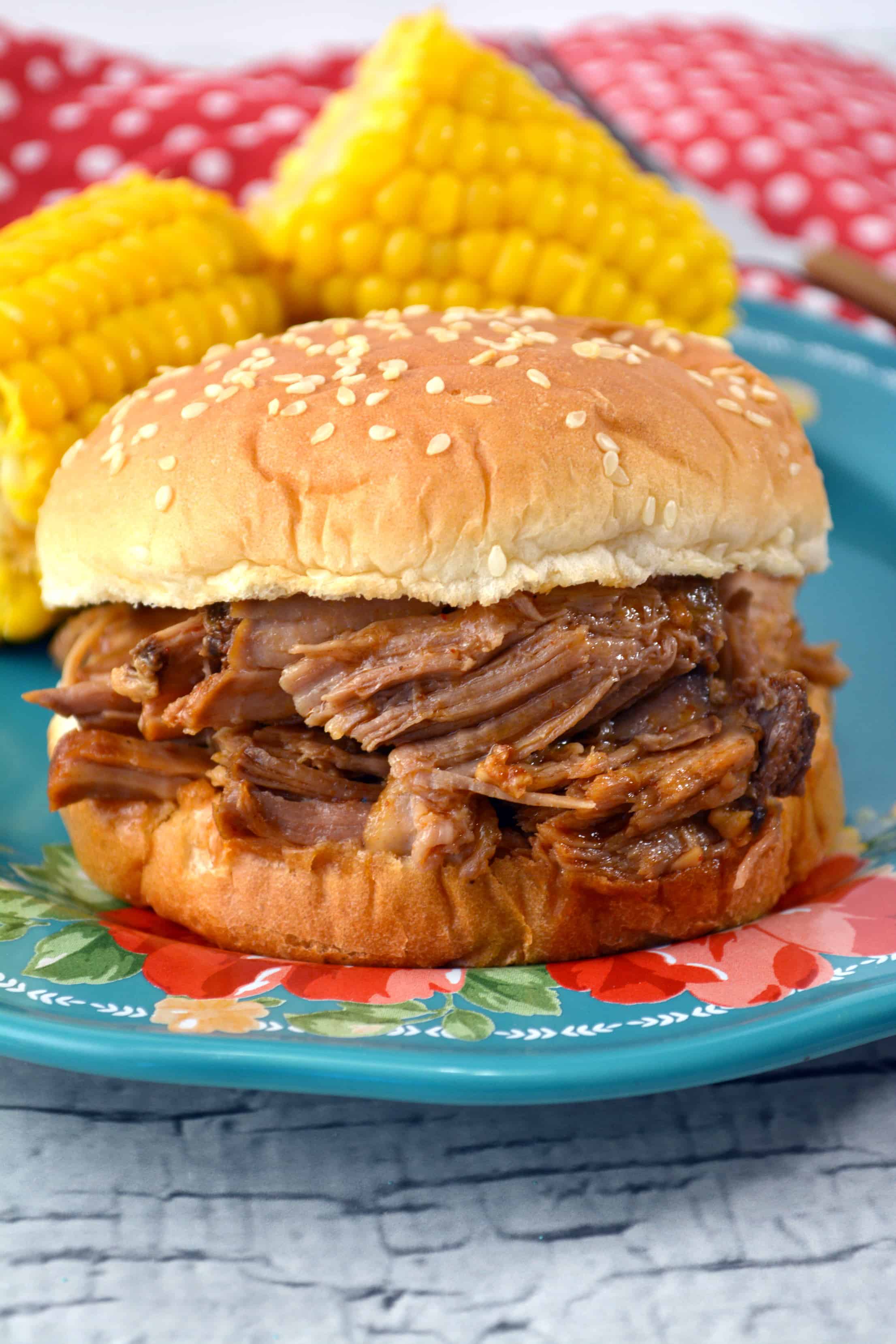 Slow Cooker Pulled Pork Sandwiches - BBQ Pulled Pork