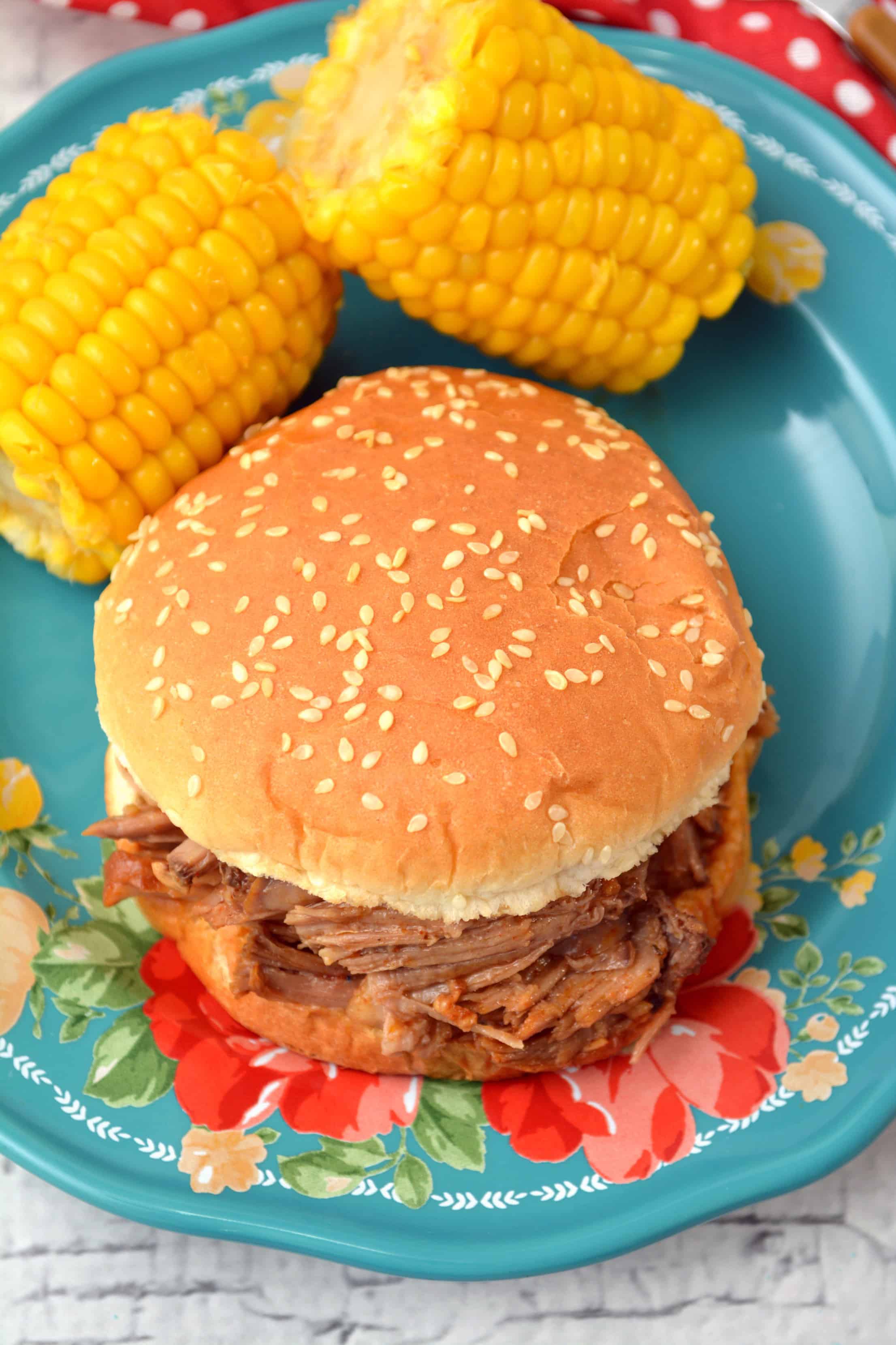 BBQ Pulled Slow Cooked Pork-Sandwiches