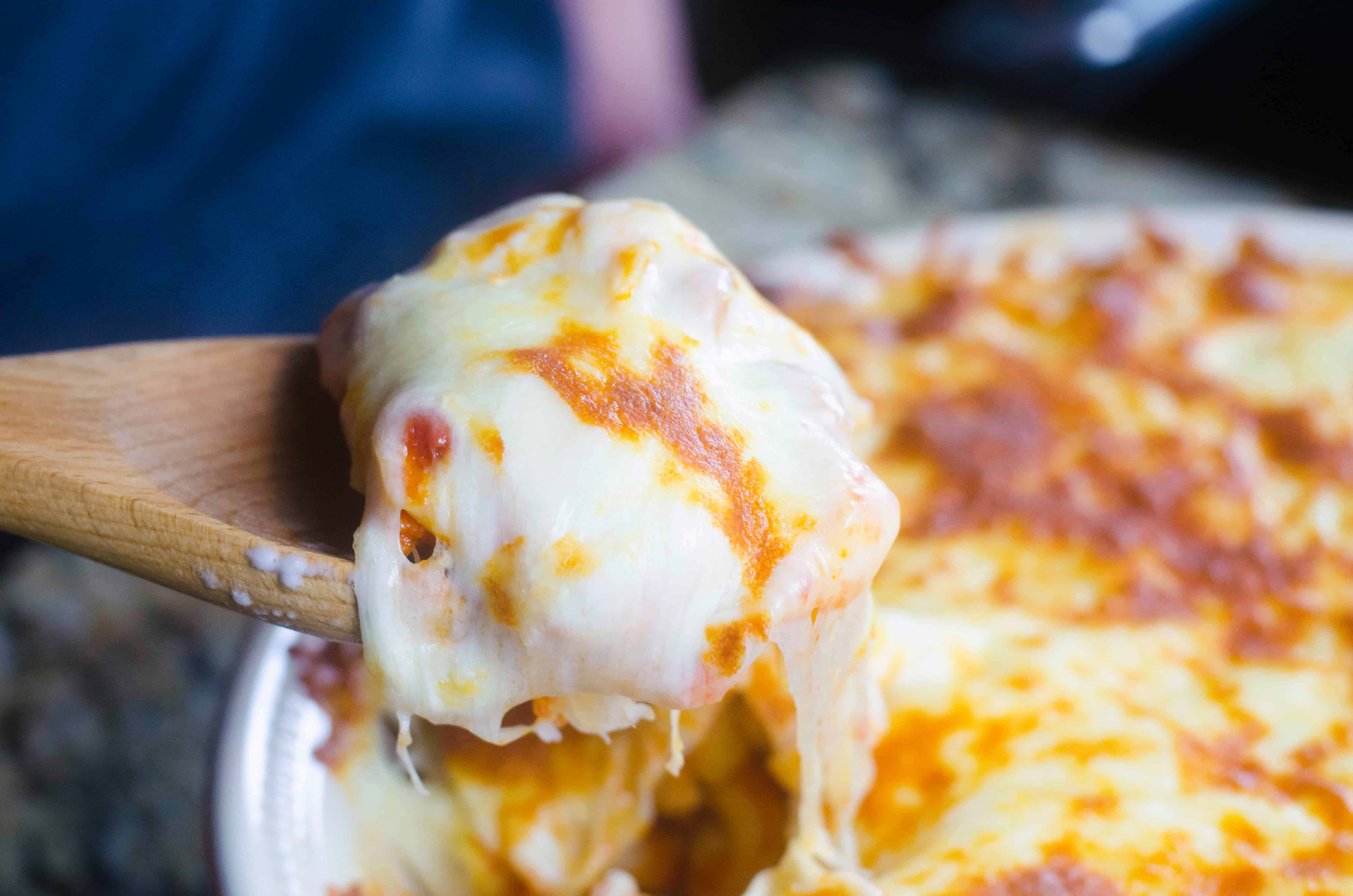 spoonful of cheesy tortellini bake 