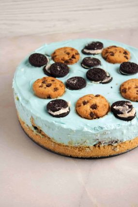 Cookie Monster No Bake Cookie Cheesecake Recipe