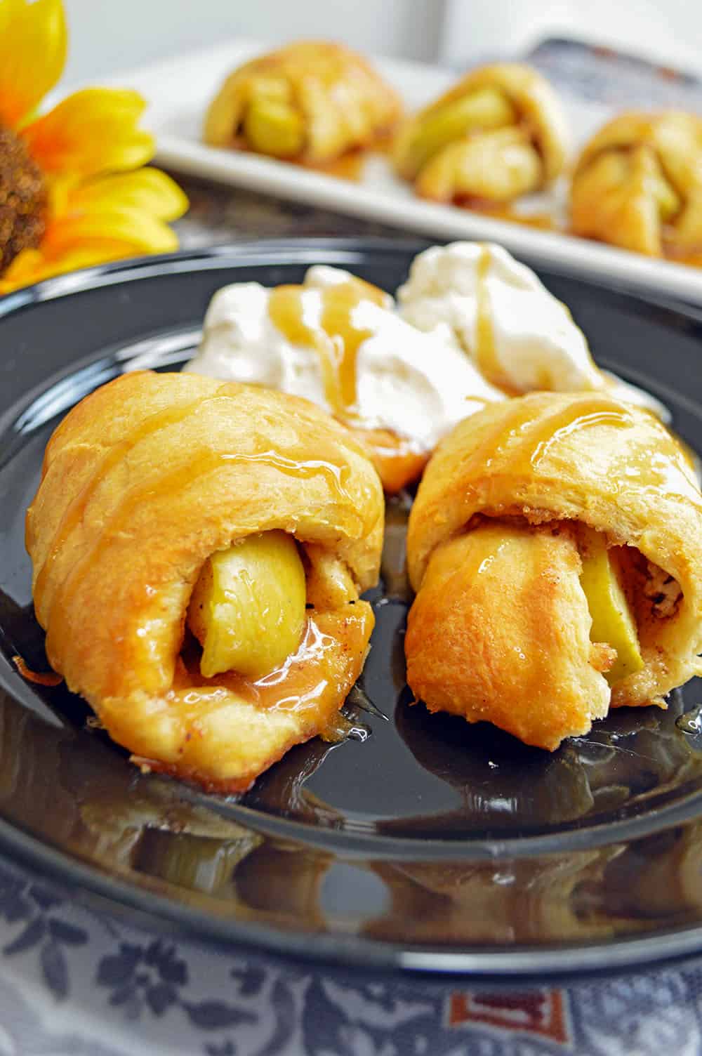 Apple Pie Filling Crescent Rolls Crescent roll pseudo apple pie! Have