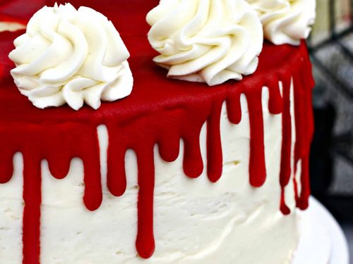 Bloody Cake: How To Make A Bloody Halloween Cake