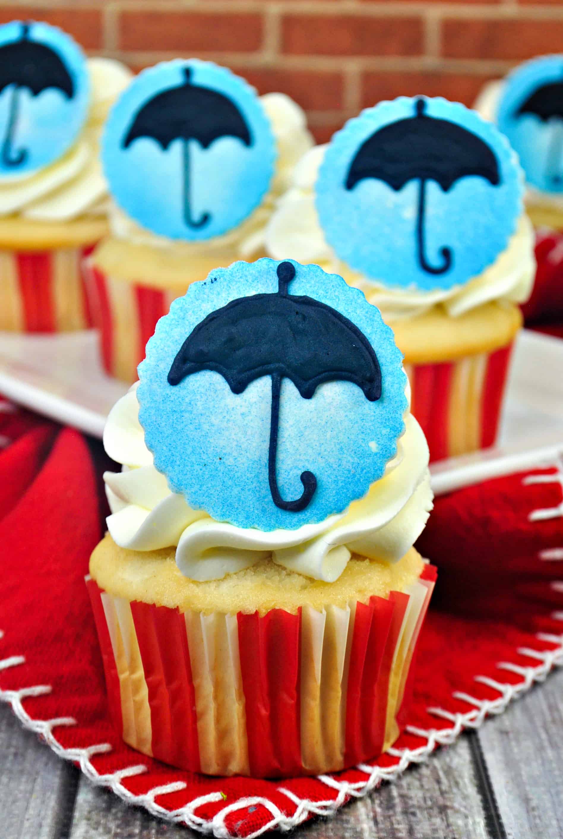 Mary Poppins Vanilla Cake Mix Cupcakes