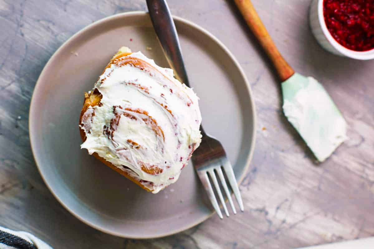 Raspberry Cream Cheese Sweet Roll Recipe