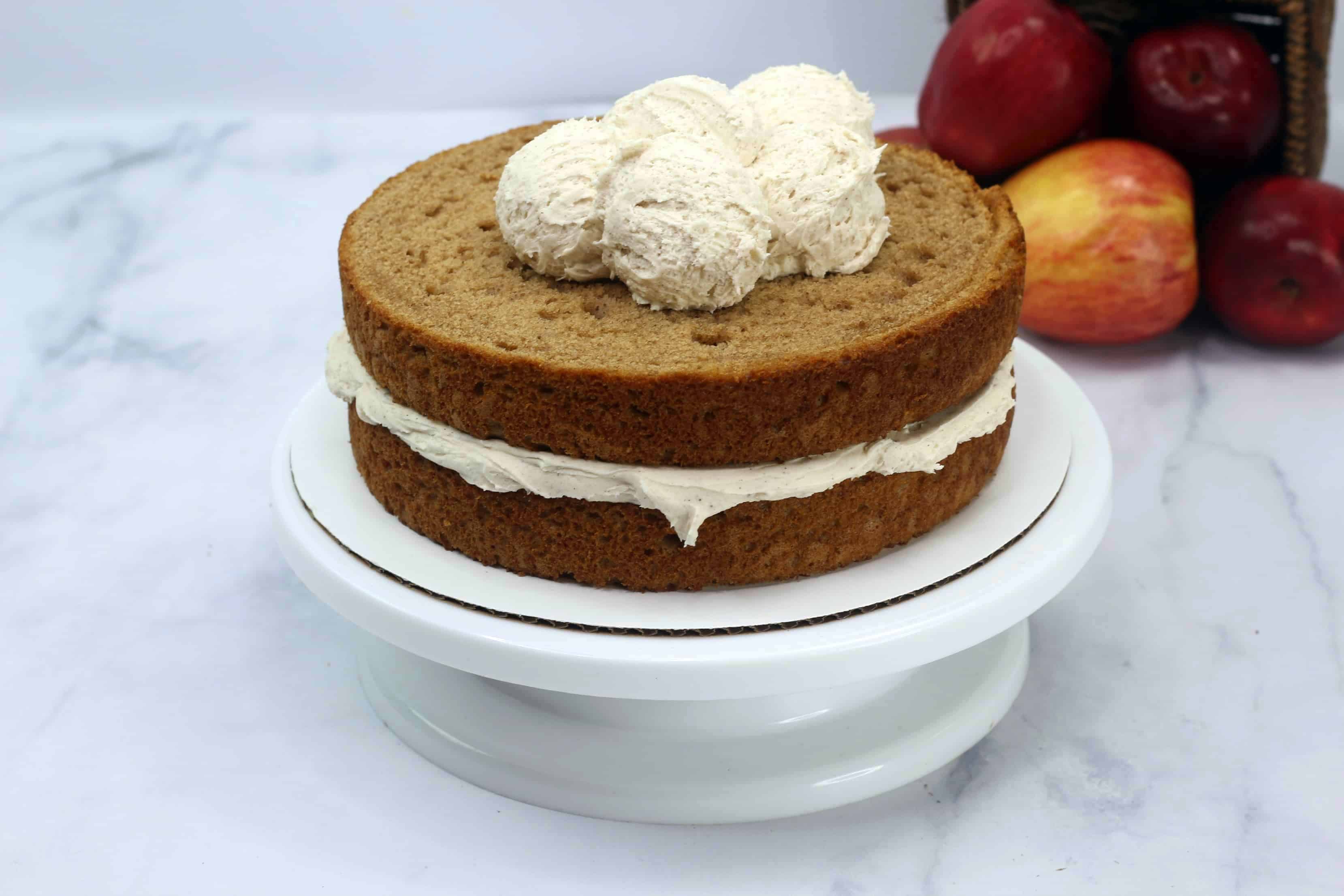 layer the apple spice cake