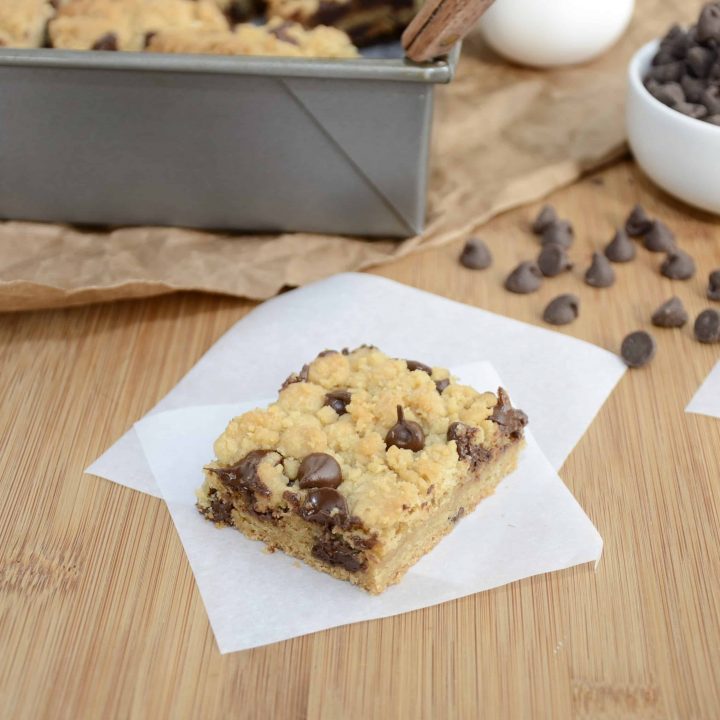 Thick and Chewy Chocolate Chip Cookie Bars