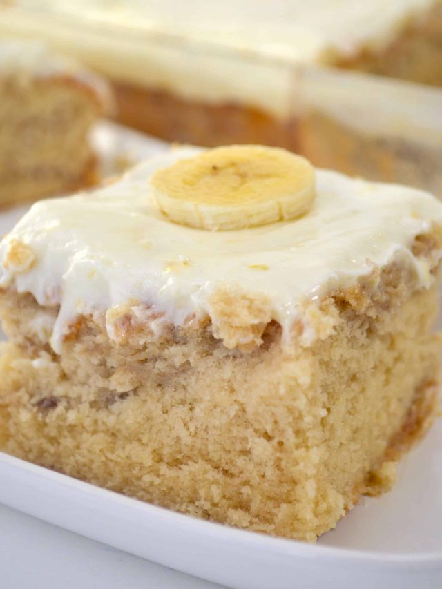 Best Banana Cake Recipe with Cream Cheese Icing