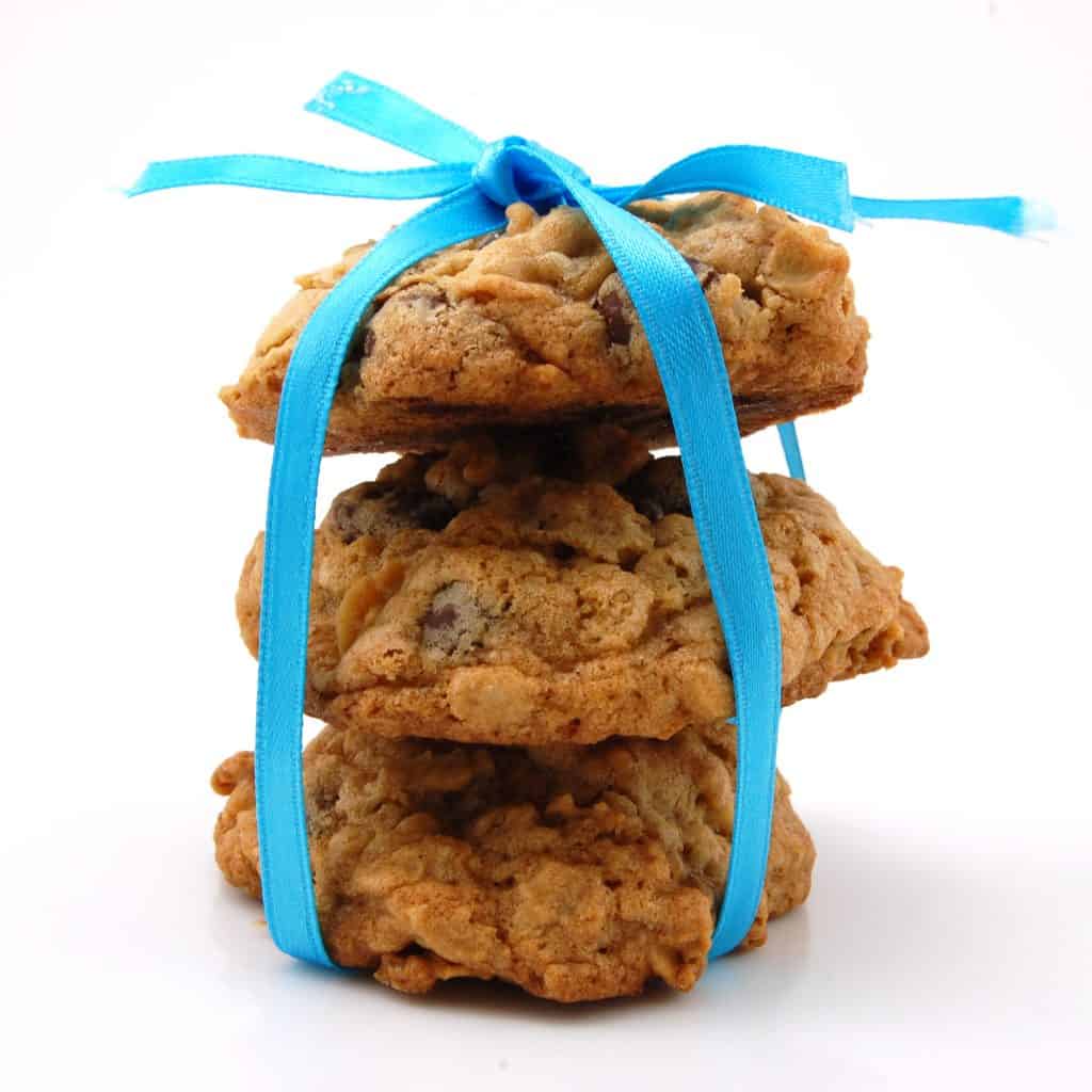 Chewy Oatmeal Raisin Cookies - Sweet Pea's Kitchen