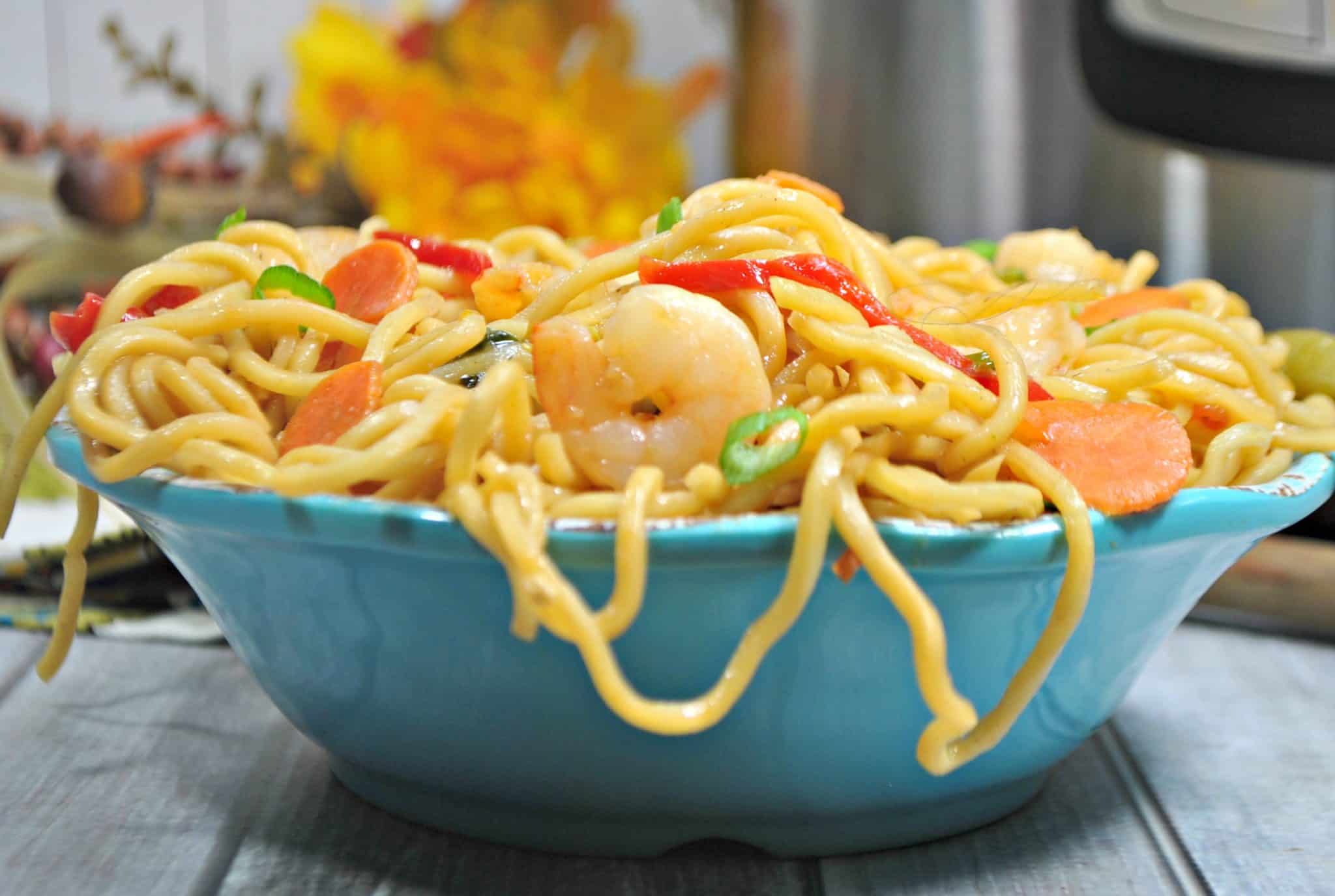 what is in shrimp lo mein