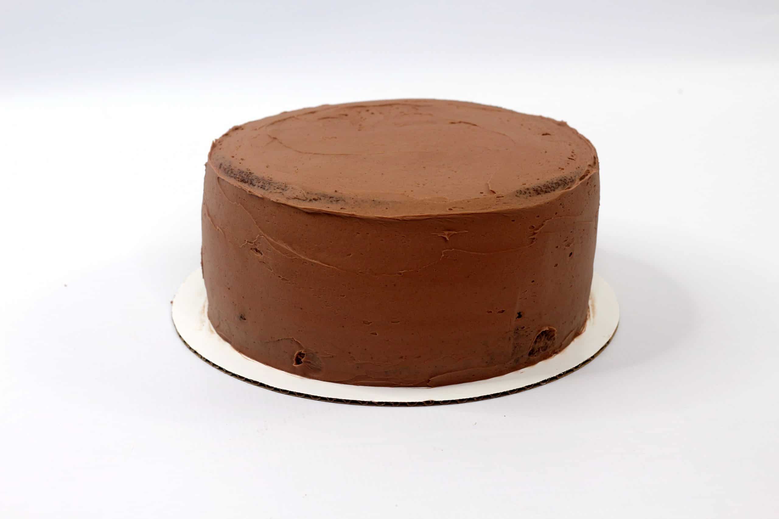 chocolate frosting on hot cocoa cake