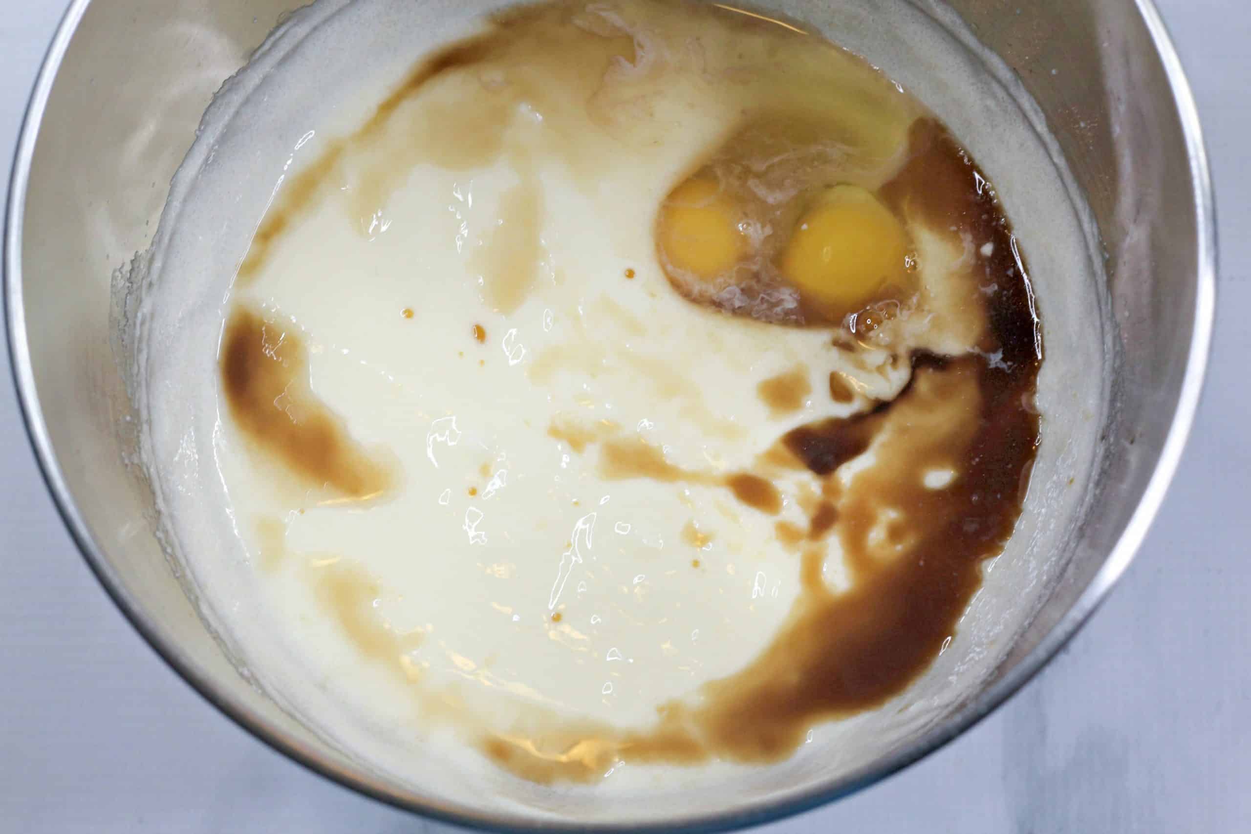 cake mix, eggs and vanilla in a bowl