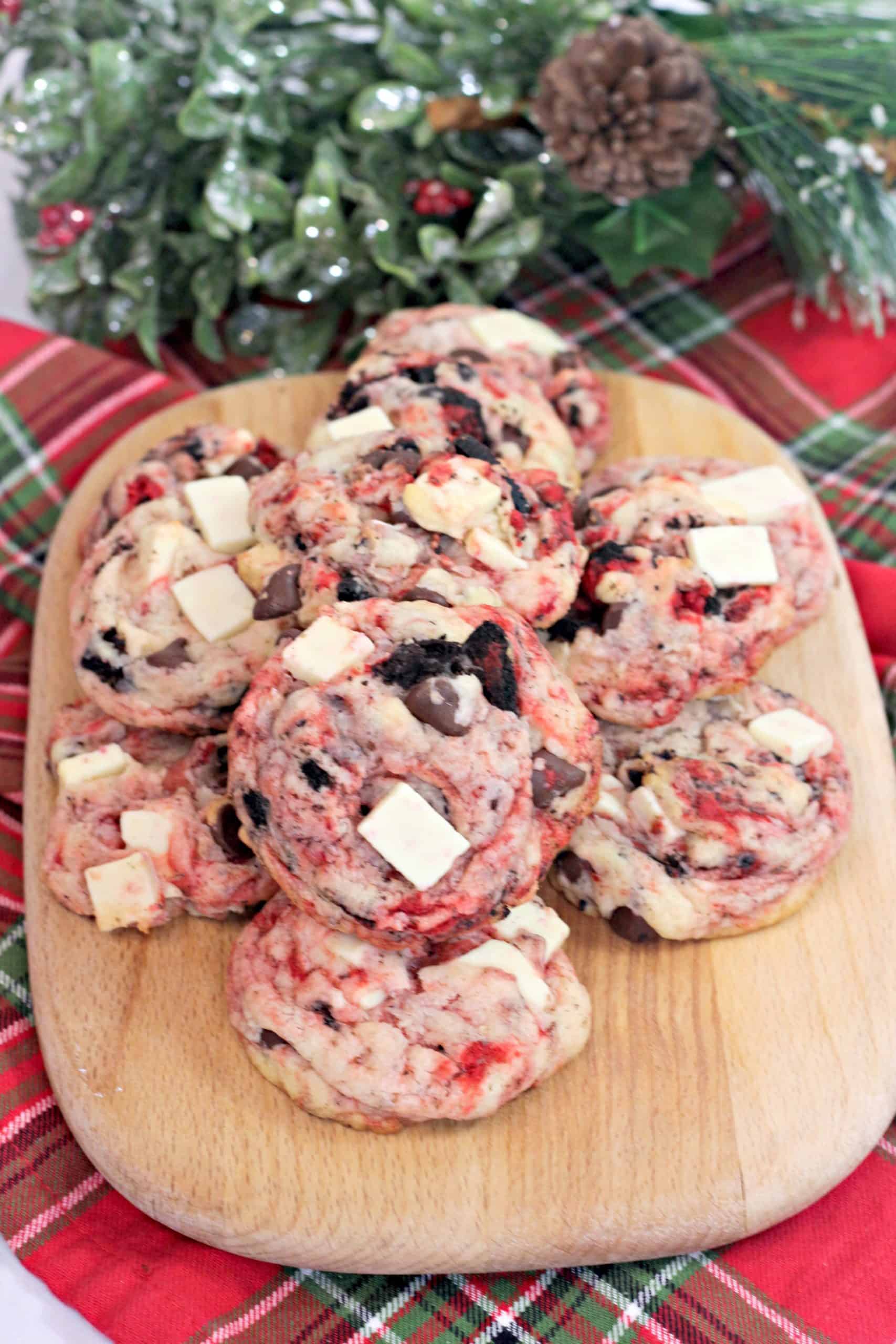 Oreo Peppermint Crunch Cookies