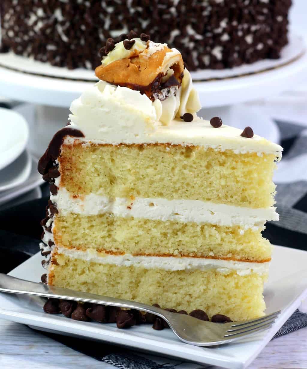 2,200+ Cannoli Cake Stock Photos, Pictures & Royalty-Free Images - iStock |  Layer cake