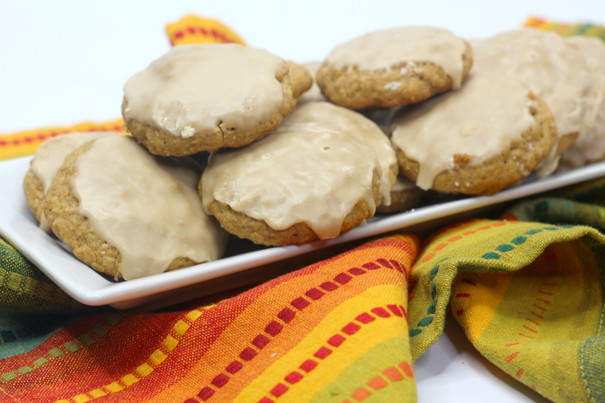 the-best-chewy-homemade-iced-oatmeal-cookies-laptrinhx-news