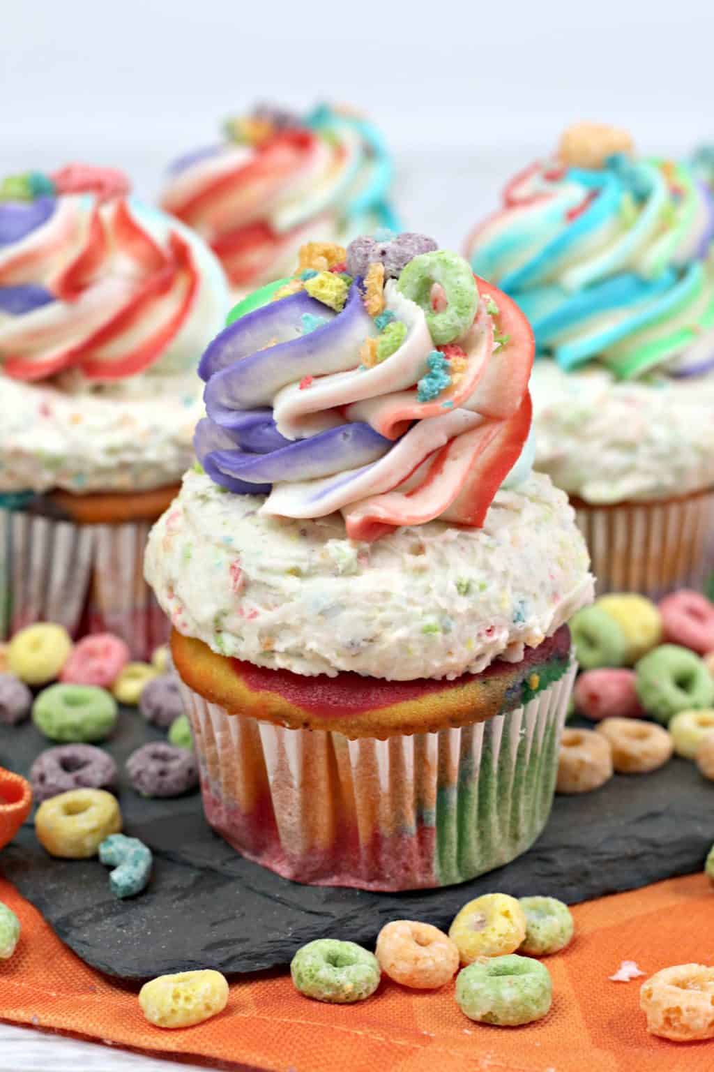 fruit loop cupcakes ,fruit cereal cupcake