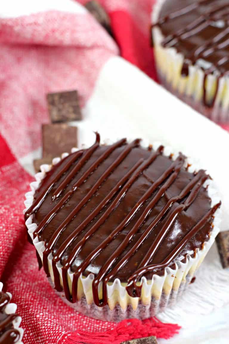 Mini Cheesecakes Topped With Chocolate Ganache Recipe - Sweet Pea's Kitchen