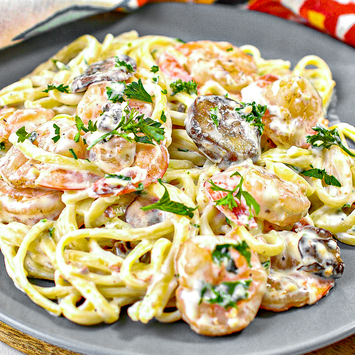 Shrimp and Mushroom Linguini with Cheese Creamy Herb Sauce - Sweet Pea's Kitchen