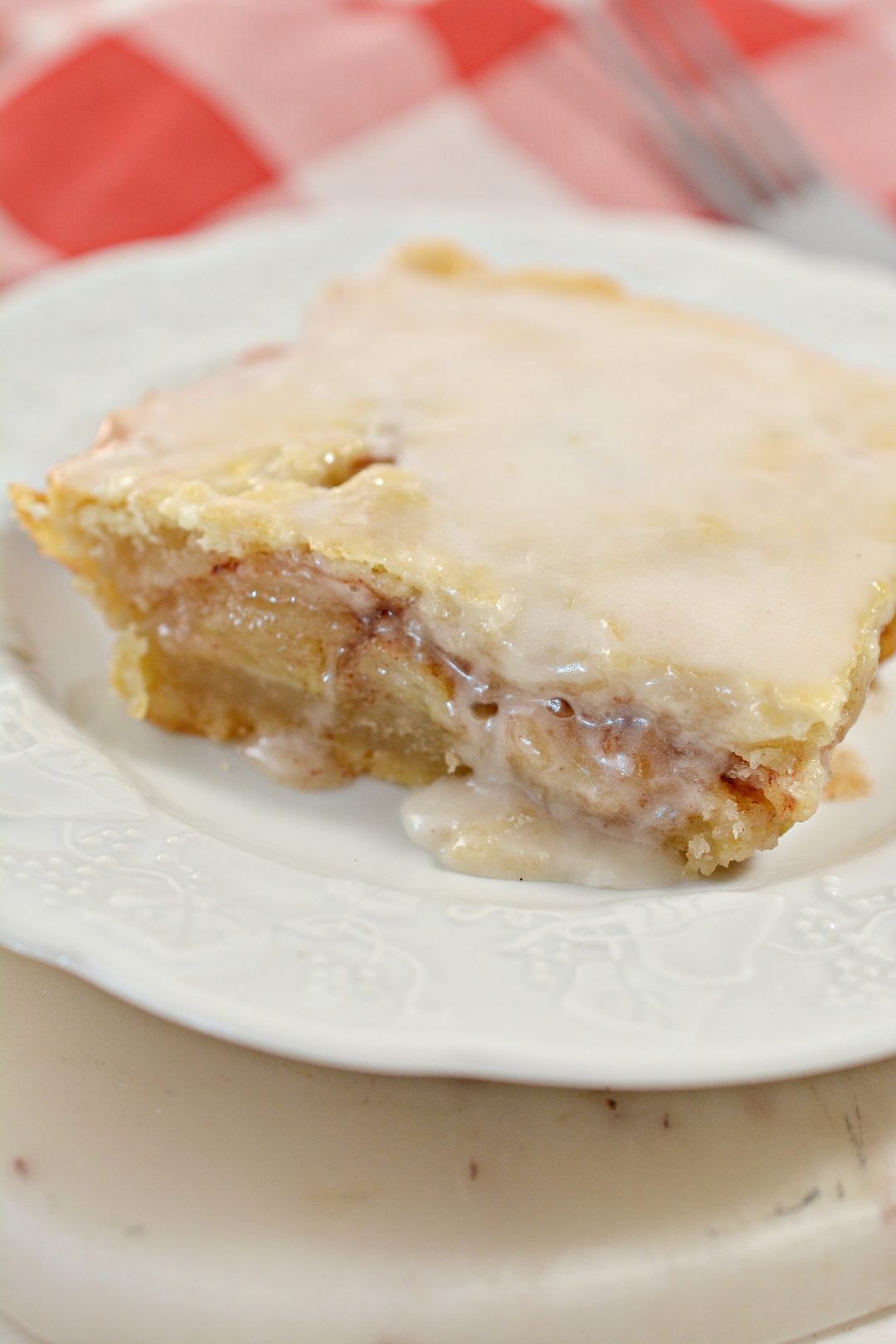 Flaky Apple Pie Bars - Sweet Pea's Kitchen