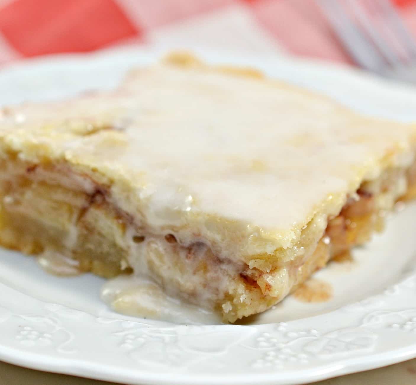 Flaky Apple Pie Bars - Sweet Pea's Kitchen