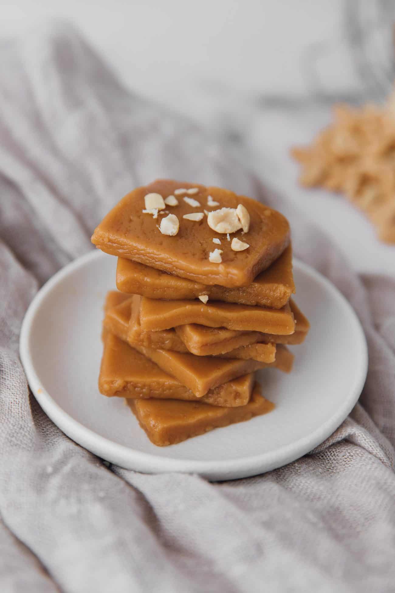 2-ingredient Peanut Butter Freezer Fudge