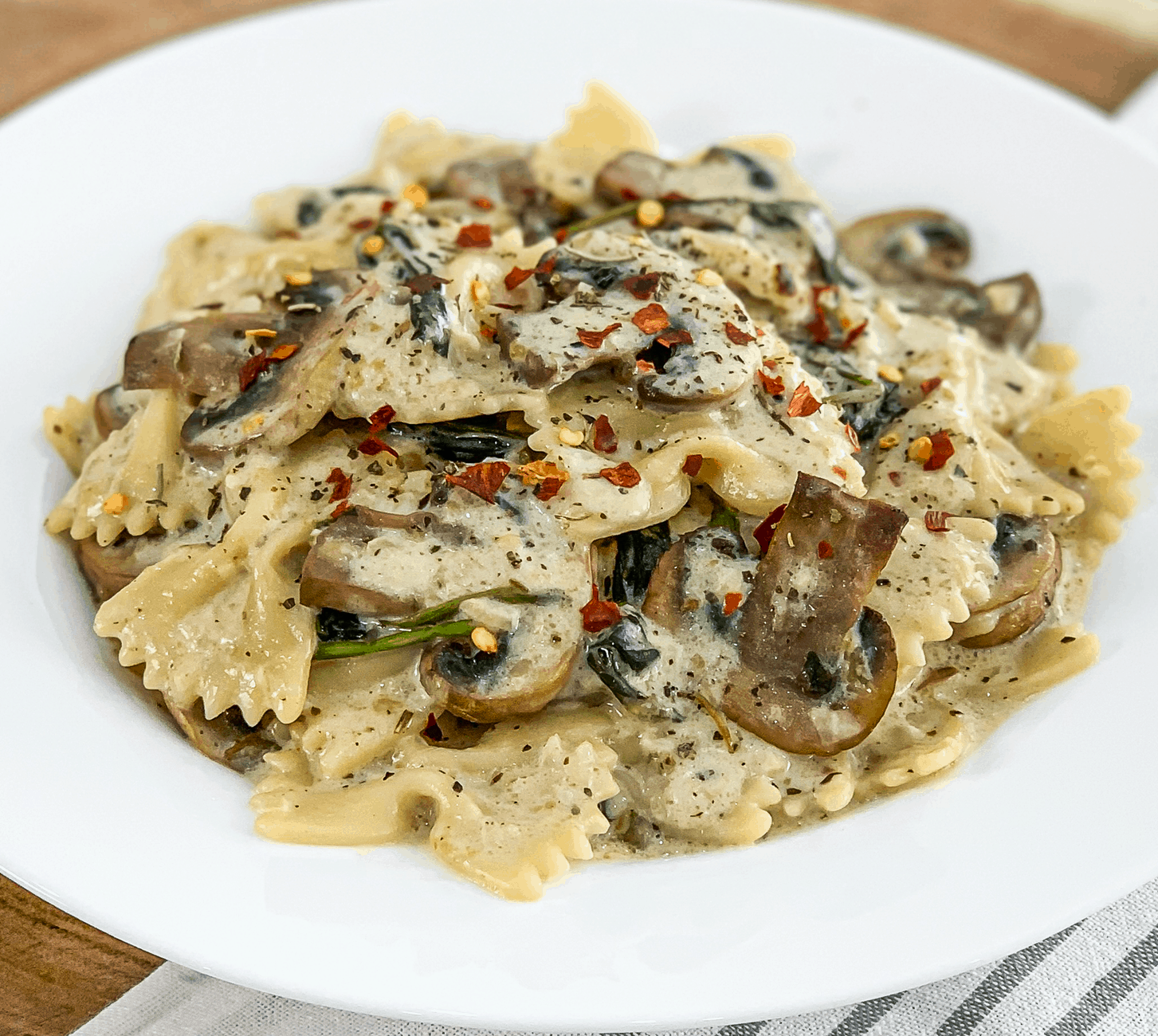 One Pot Garlic Parmesan Pasta with Spinach and Mushrooms Sweet Pea's