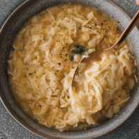 Slow Cooker Chicken and Noodles