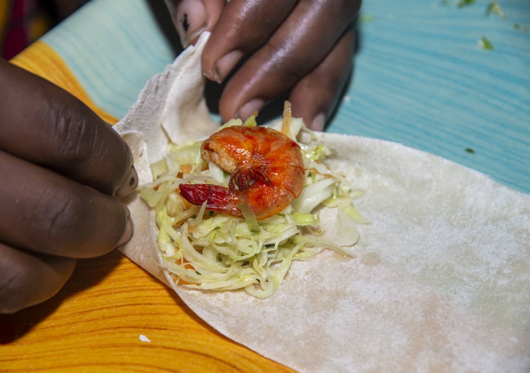 how to make shrimp egg rolls with cabbage