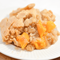 Cookie Crusted Peach Cobbler