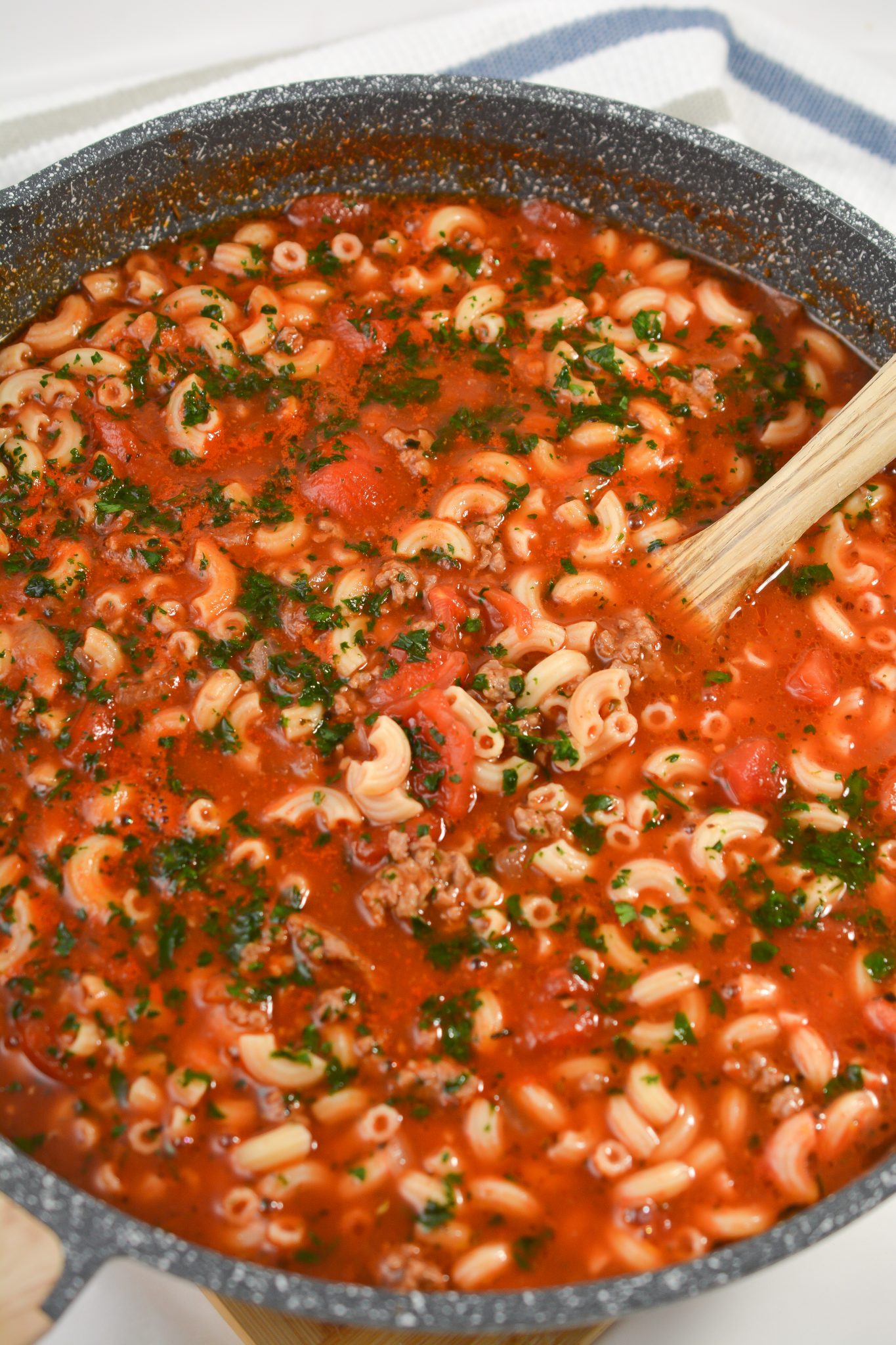 hamburger macaroni soup