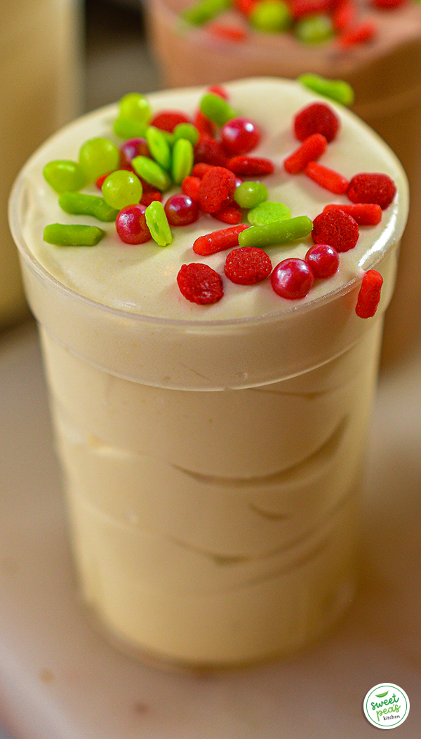 Making Cookie Shot Glasses for the best Baileys Pudding Shots - My