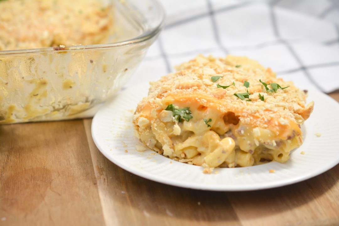 Cheesy Macaroni And Hamburger Casserole - Sweet Pea's Kitchen