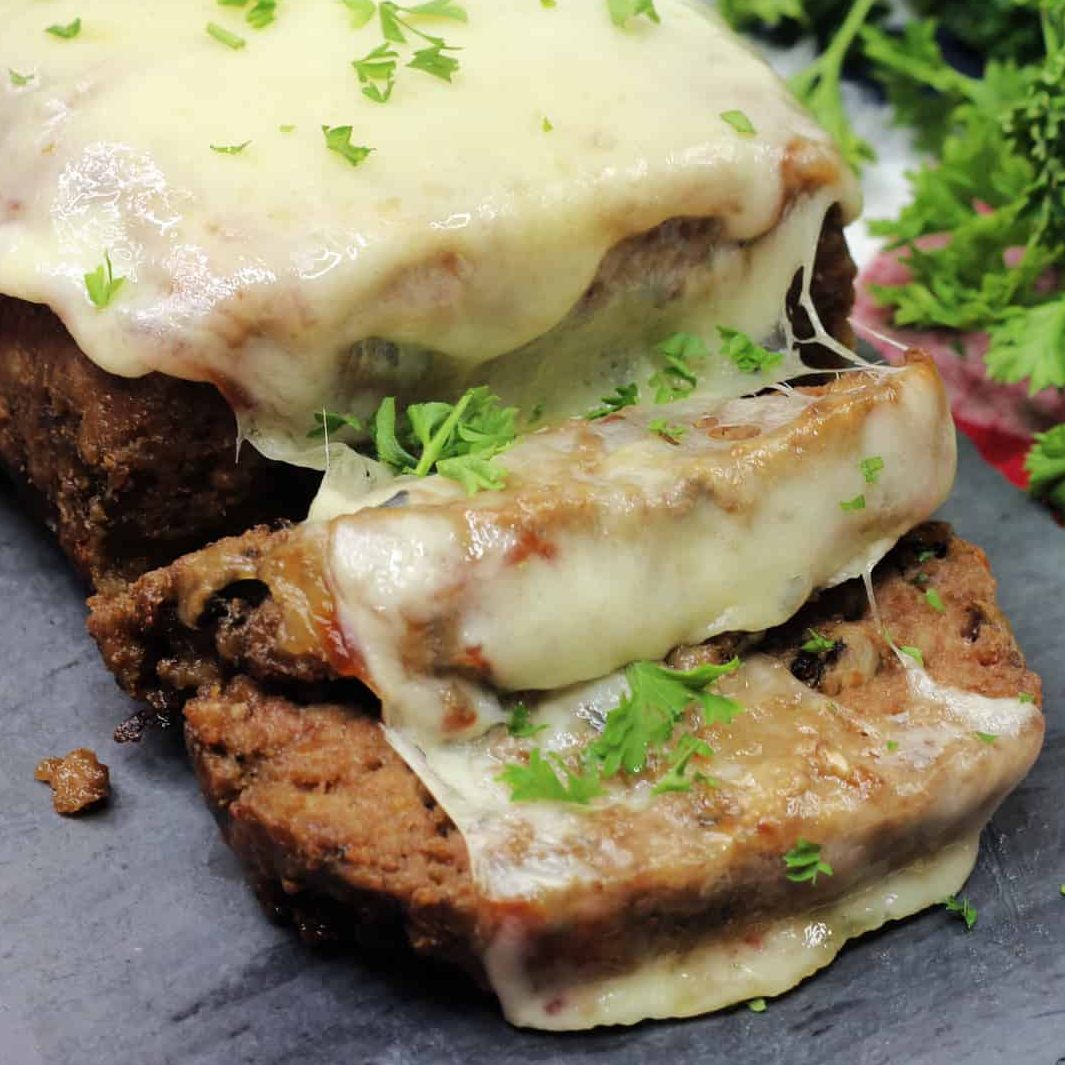philly cheesesteak meatloaf, cheesesteak meatloaf, philly cheese meatloaf