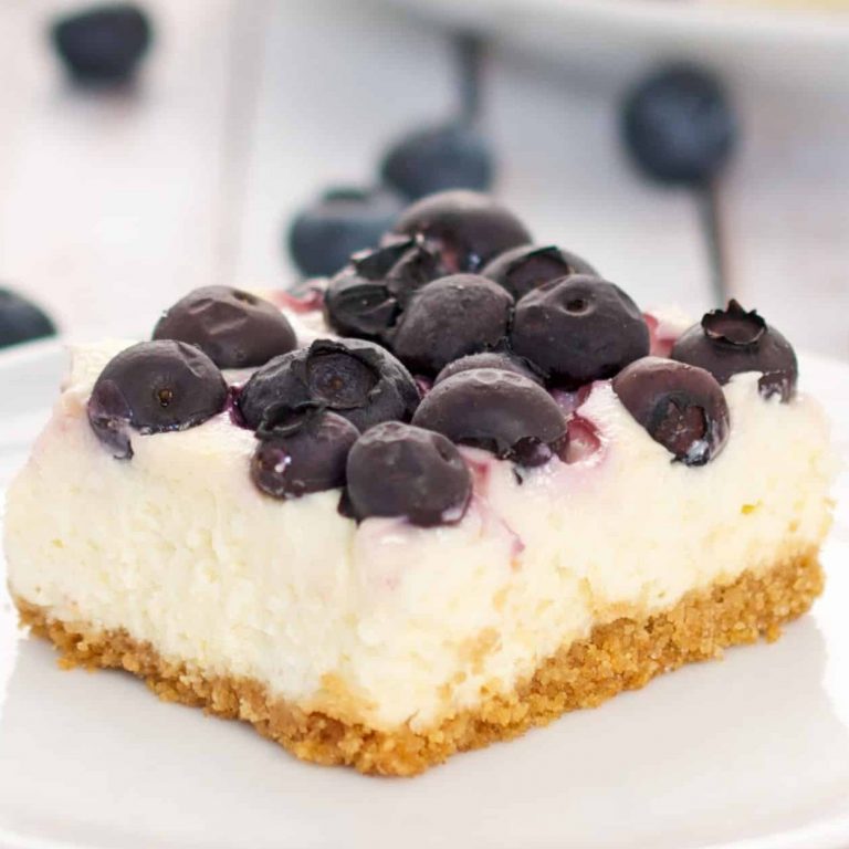 Mini Strawberry Cheesecake Recipe - Sweet Pea's Kitchen