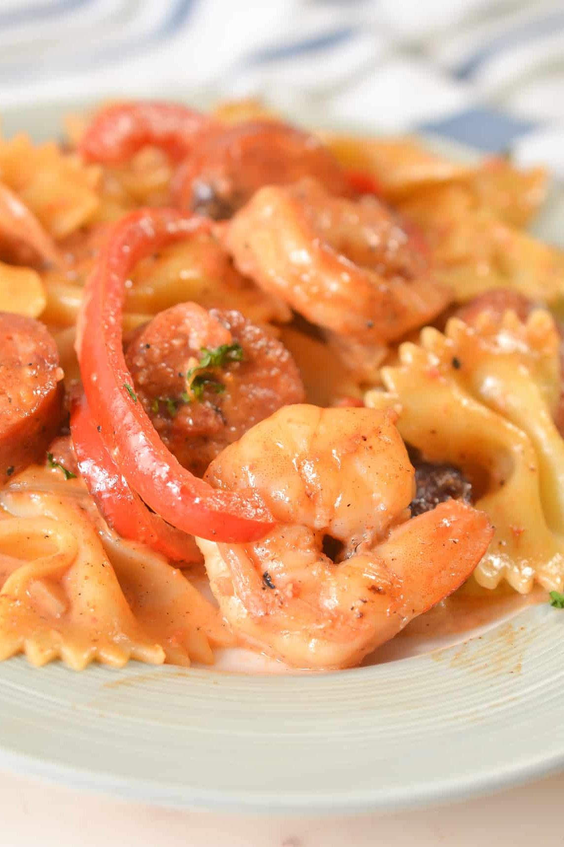 cajun shrimp pasta with sausage, cajun shrimp pasta, shrimp and sausage pasta