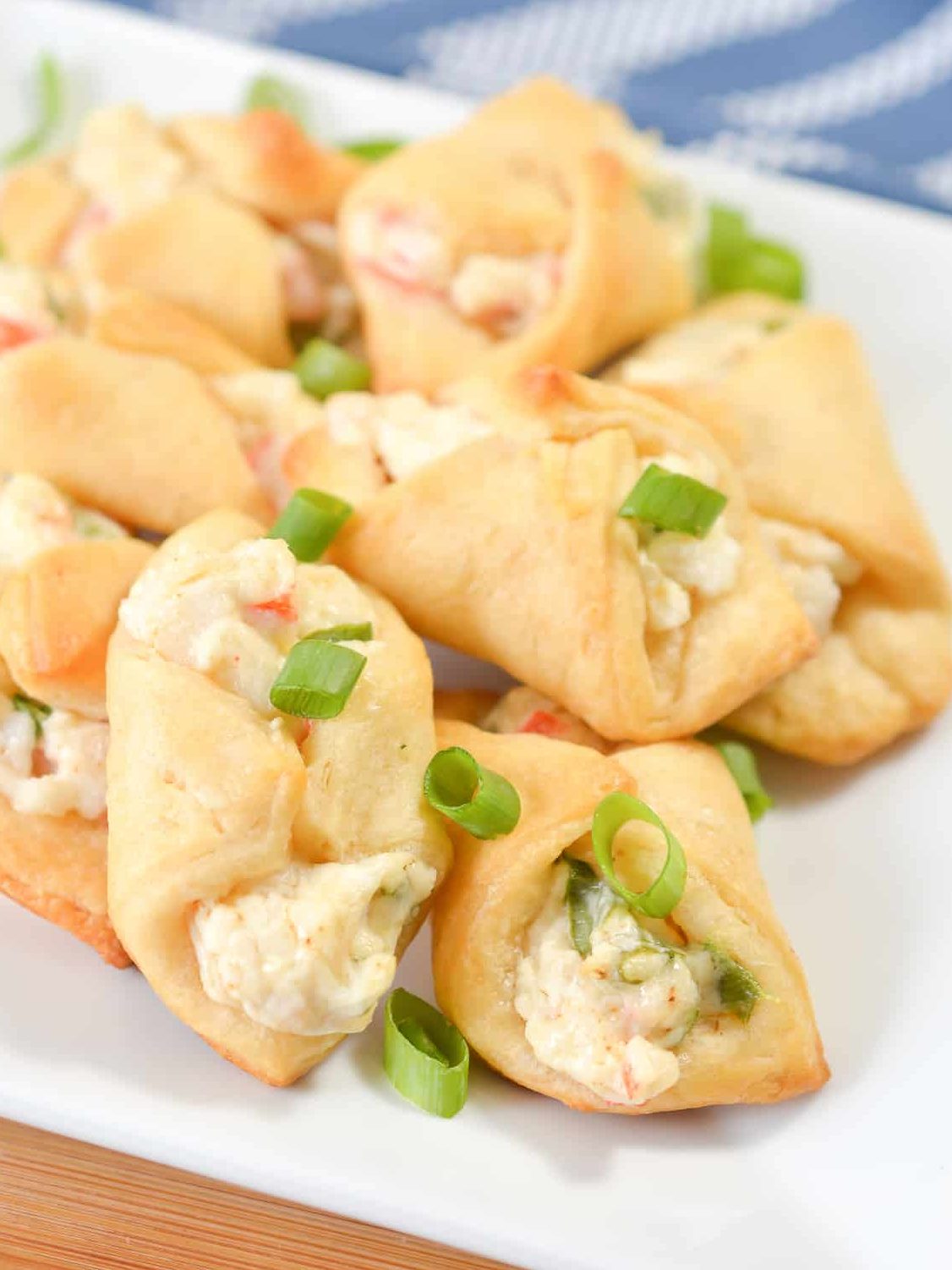 Crab and Cream Cheese Filled Crescent Rolls, crab crescent rolls, crescent roll appetizers, recipes with crescent rolls