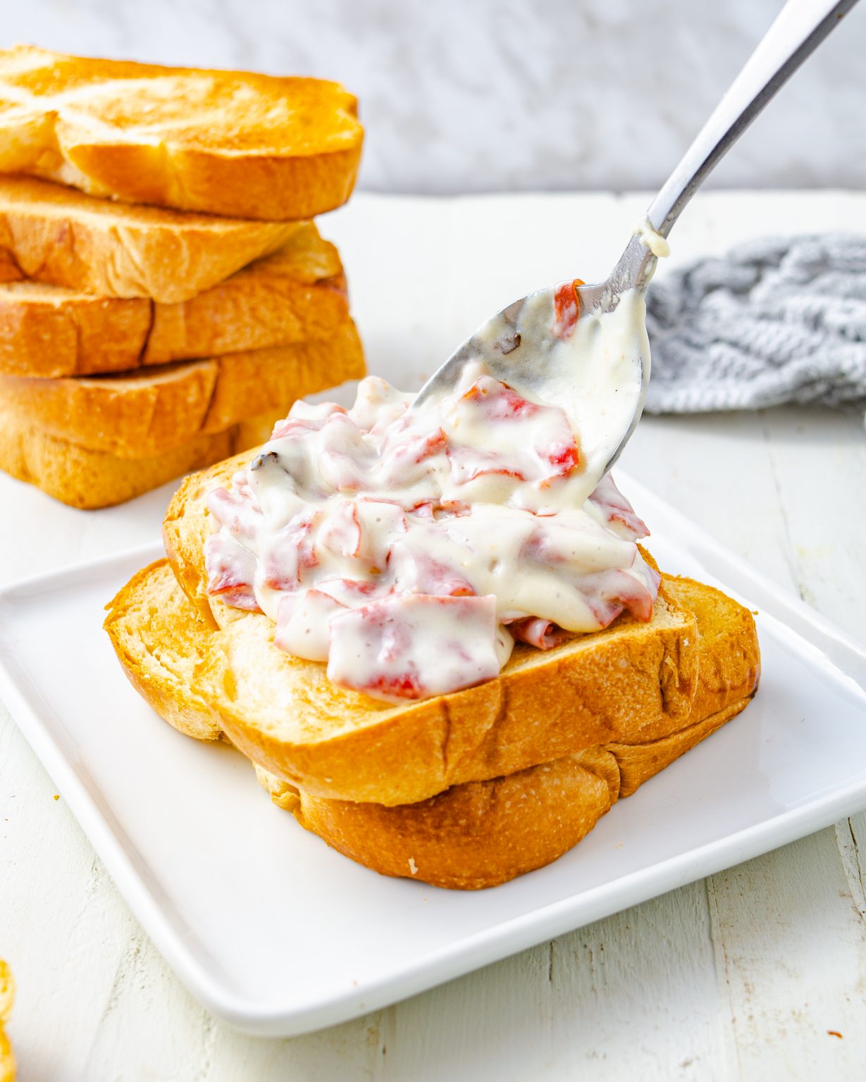 Creamed Chipped Beef On Toast - Sweet Pea's Kitchen