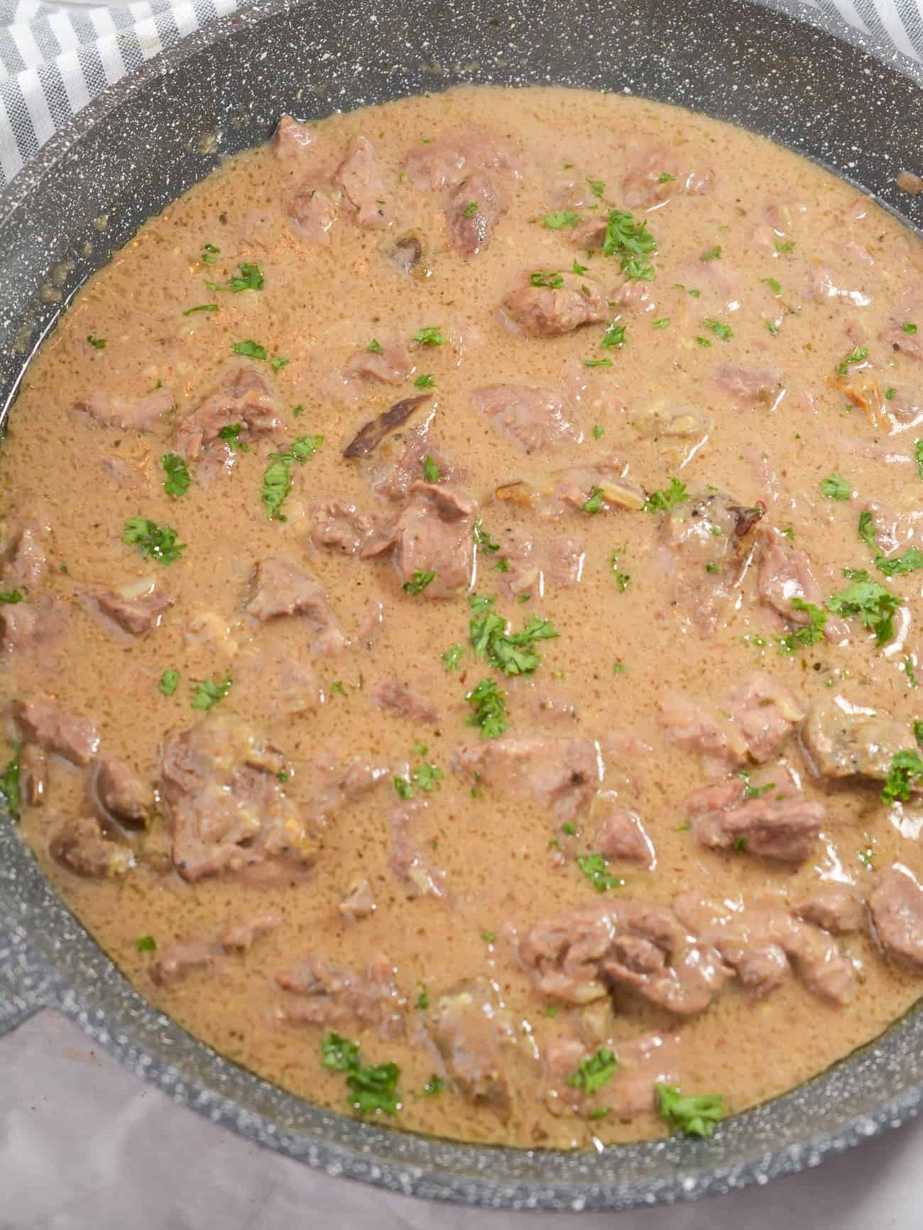 Crockpot Beef Tips and Gravy