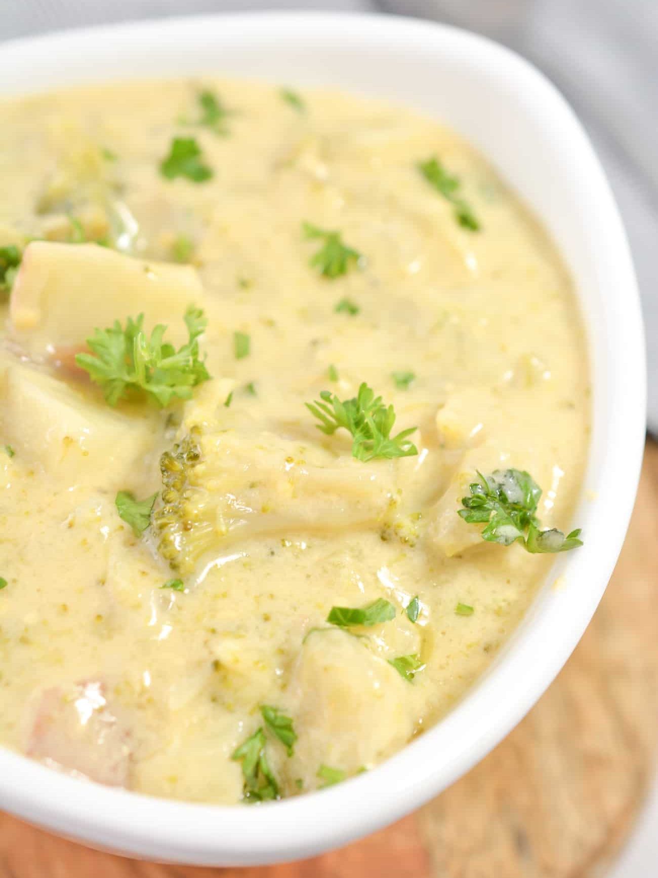 crockpot potato broccoli cheddar soup, broccoli potato soup, slow cooker potato soup