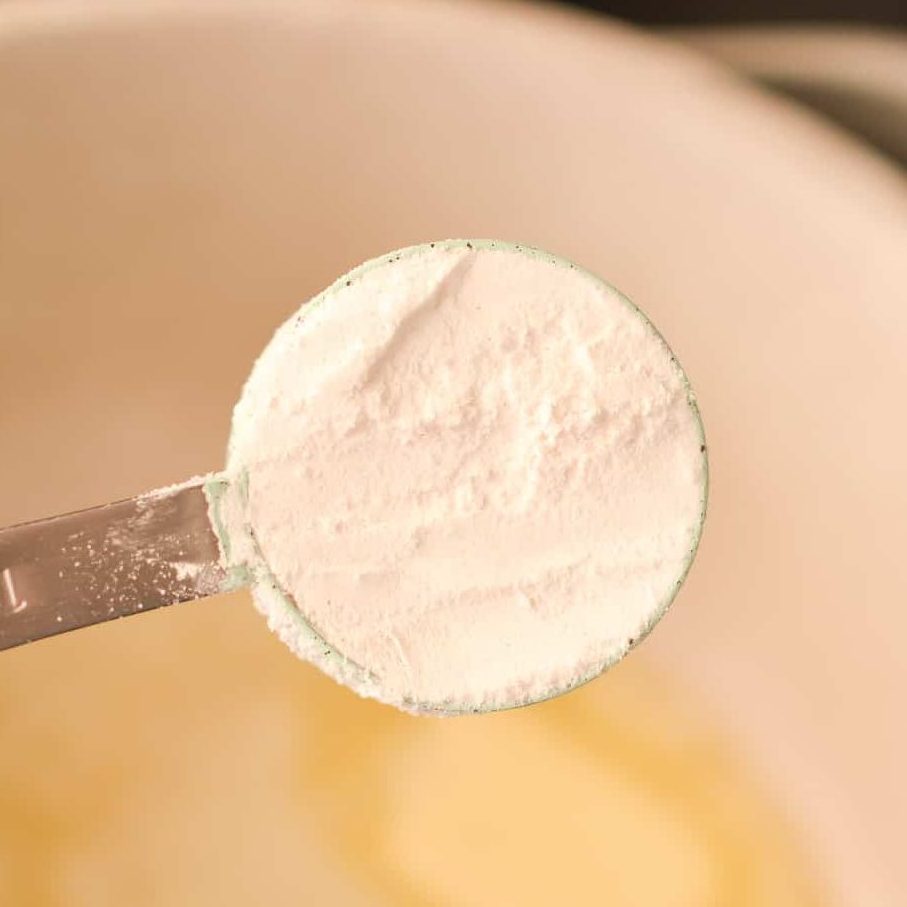 Whisk the flour into the butter in the saucepan, and saute for 1 minute.
